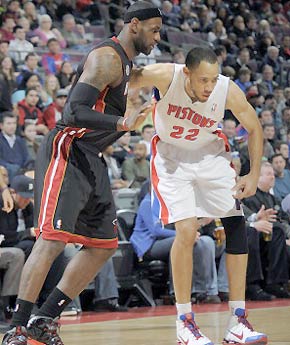 的流动性与 的流动性与