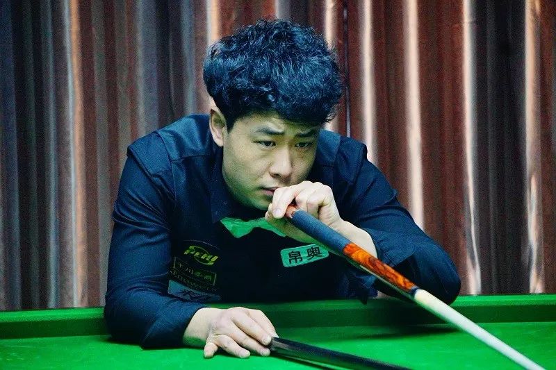 他曾在肯尼 他曾在肯尼