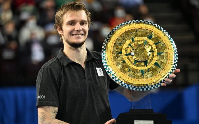 三个字在网 三个字在网