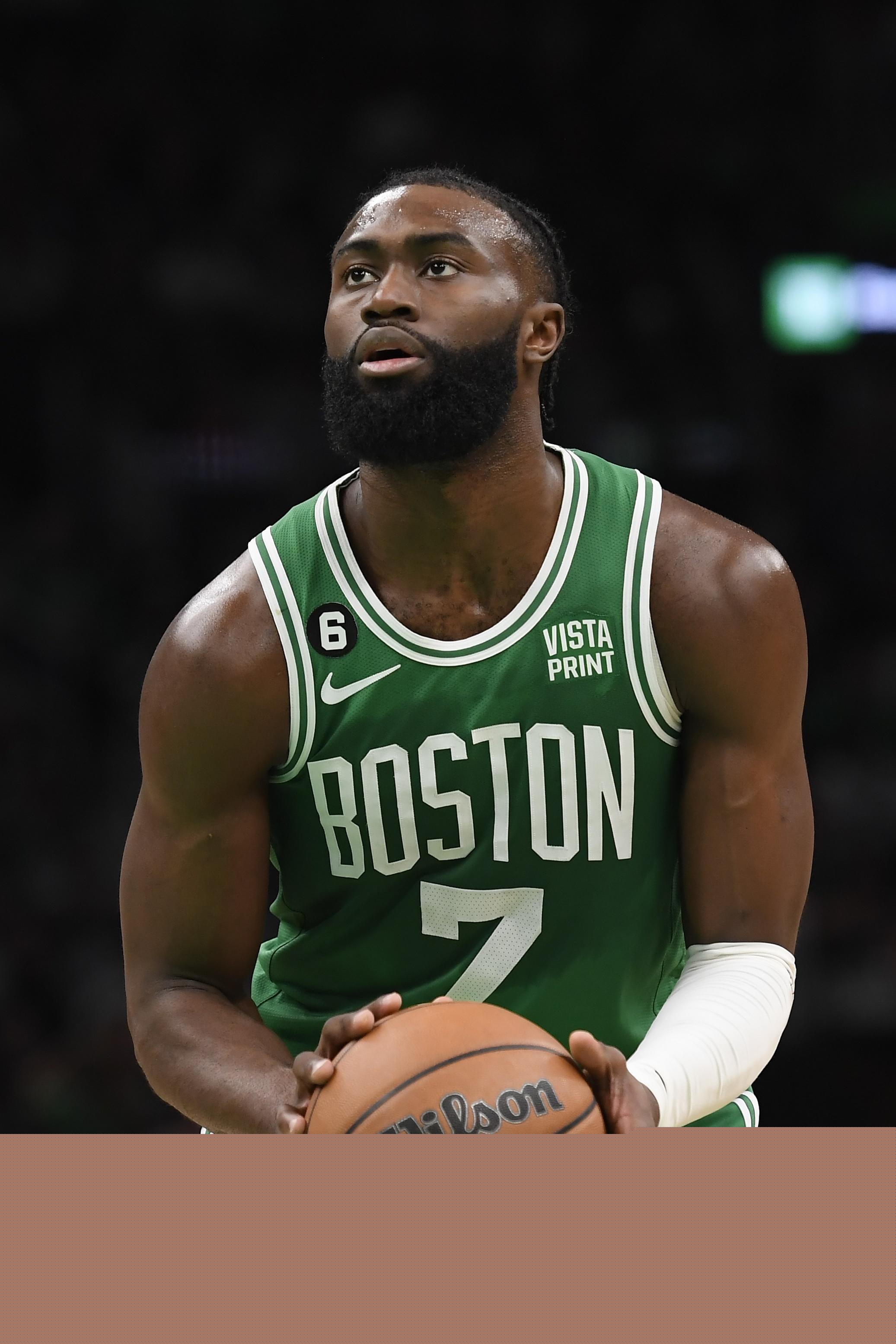 背身拿球稳 背身拿球稳